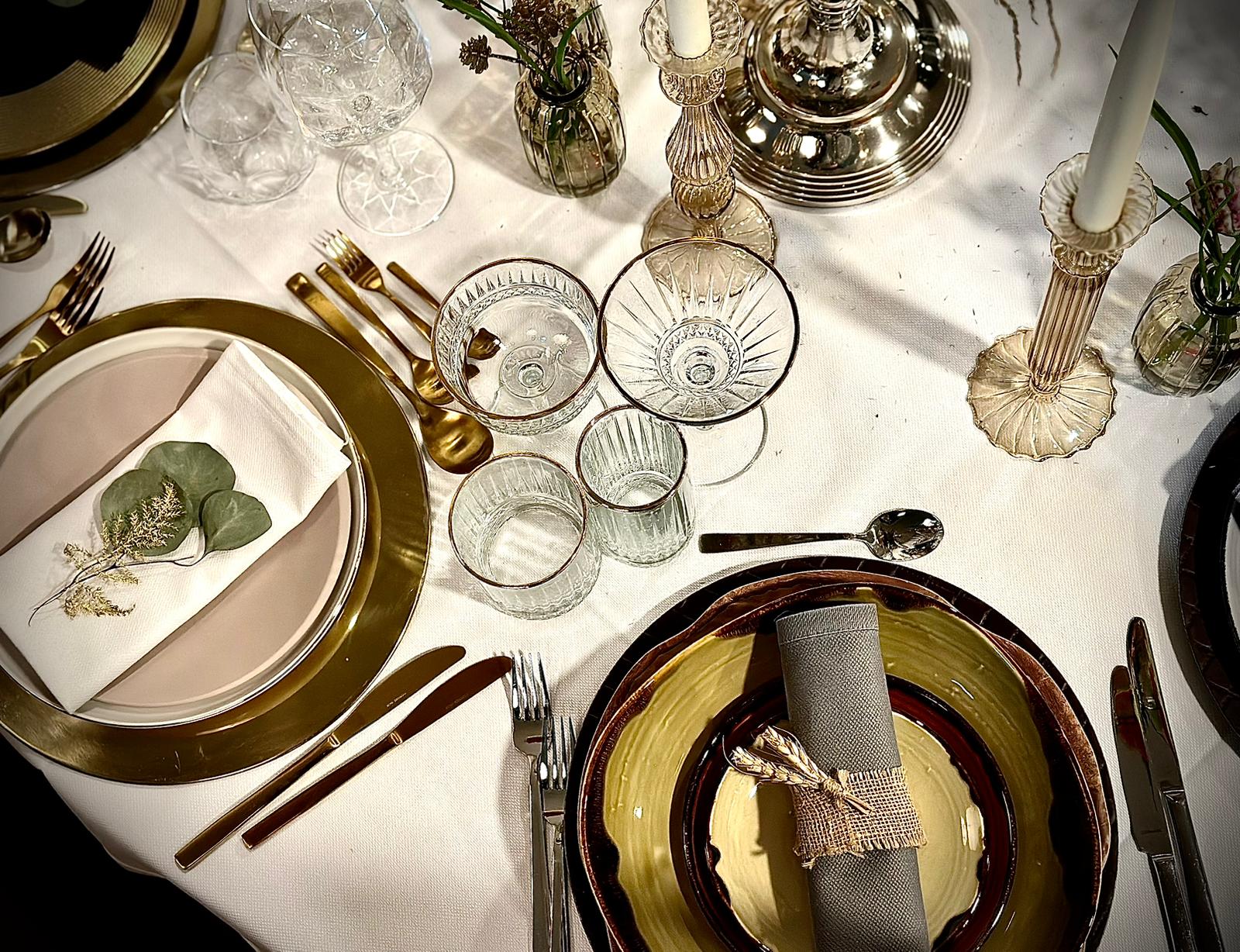 het perfecte diner organiseren een tafelschikking huren te huur materialen voor een diner