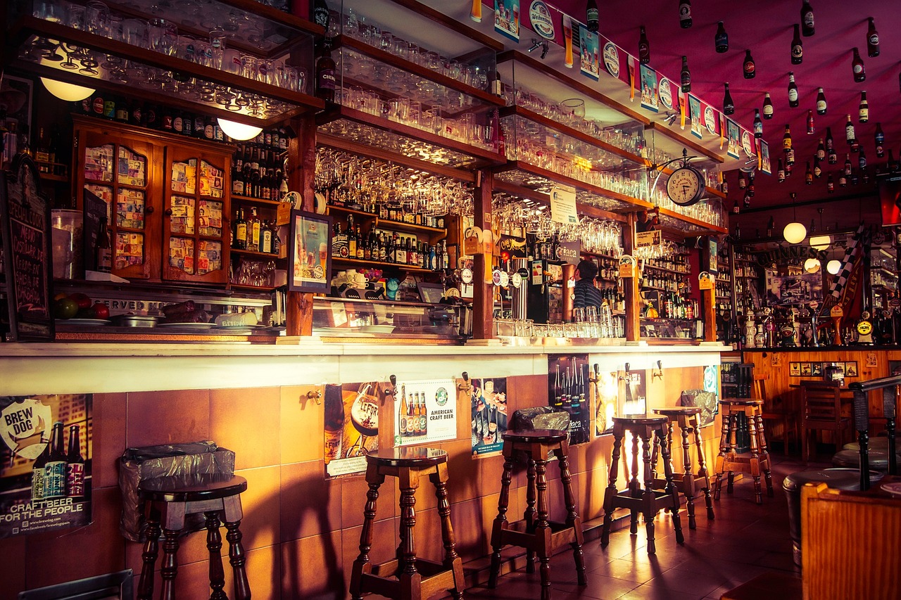 bruincafe meubilair spullen huren zwolle meppel assen groningen inspiratie artikel
