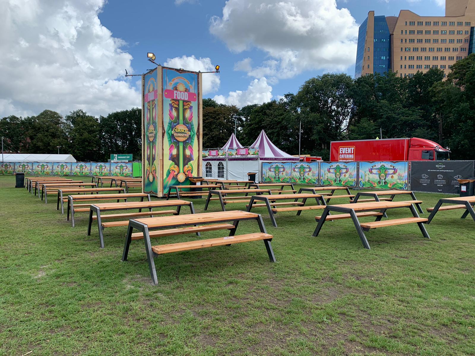 irontable event table event tafel picknicktafel picknick tafel festival huren verhuur