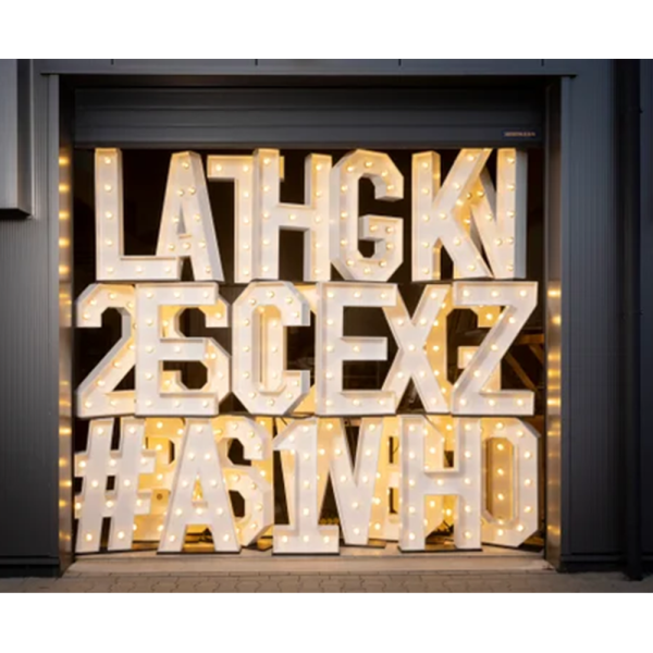 Lichtletters huren met lichtletter verhuur spijkerman 3D XL lichtletters huren noord nederland