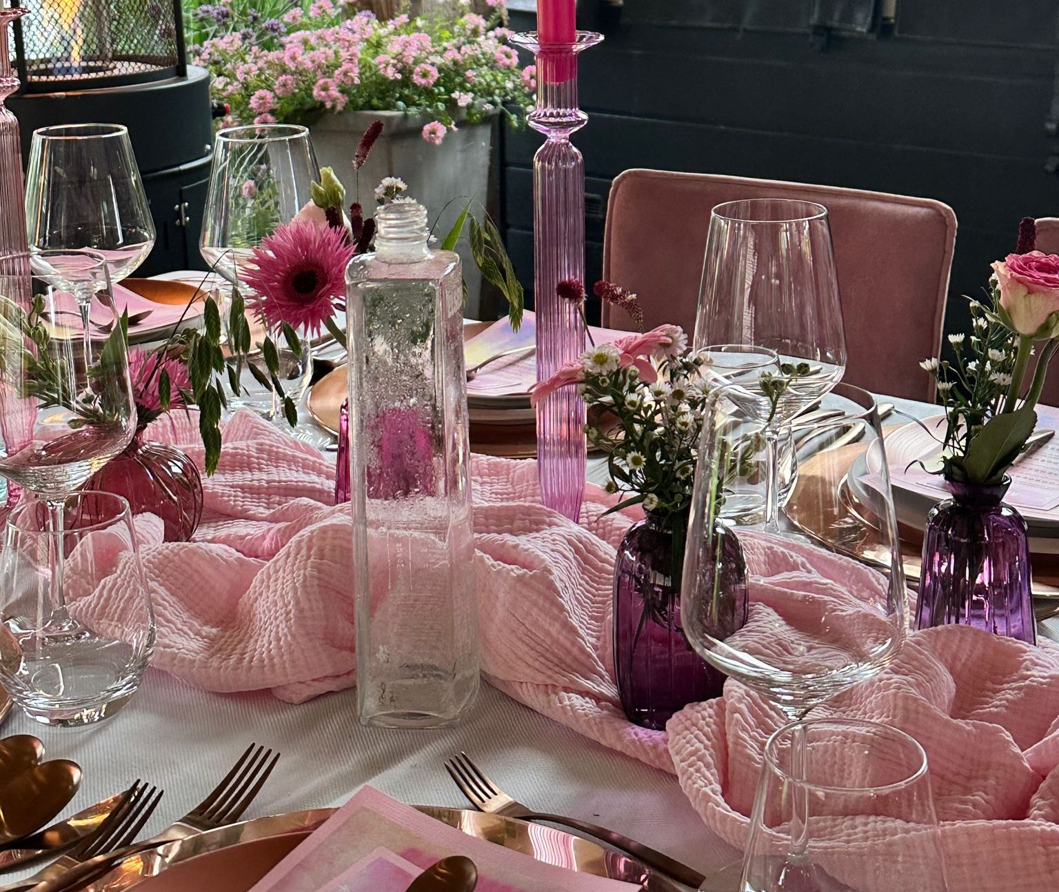 roze inspiratie 21 diner huren materialen borden glaswerk huren te huur